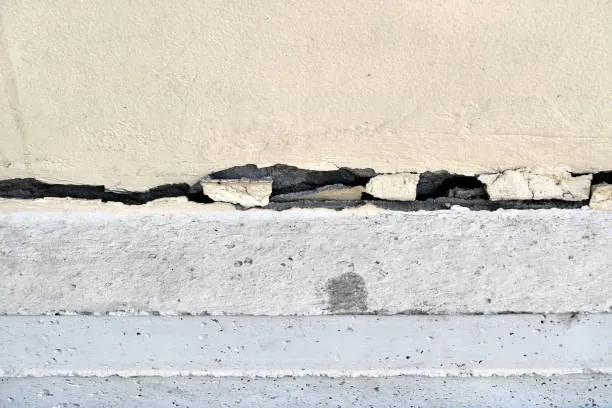 holes and cracks in foundation, gaps